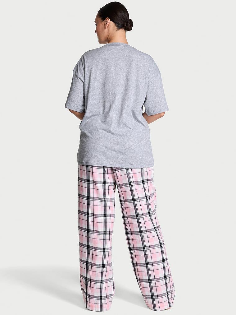 Piżama flanelowa - t-shirt i spodnie. Produkt ma kolor szary i pochodzi z kolekcji Victoria's Secret. 
