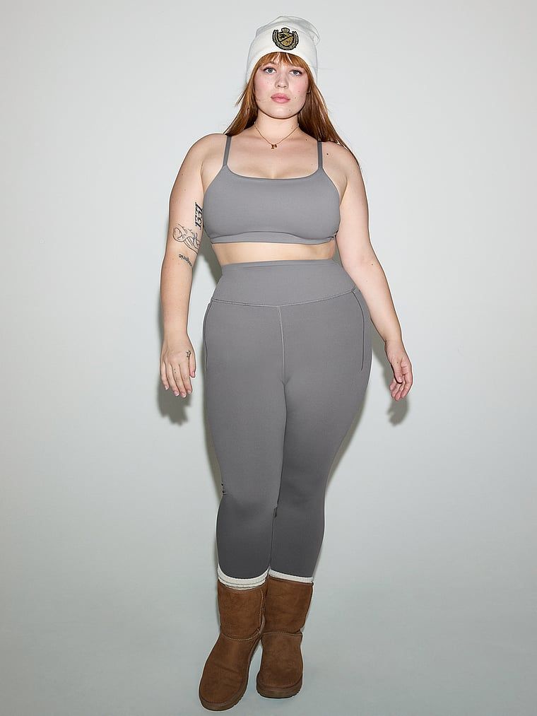 Biustonosz sportowy z prostym dekoltem