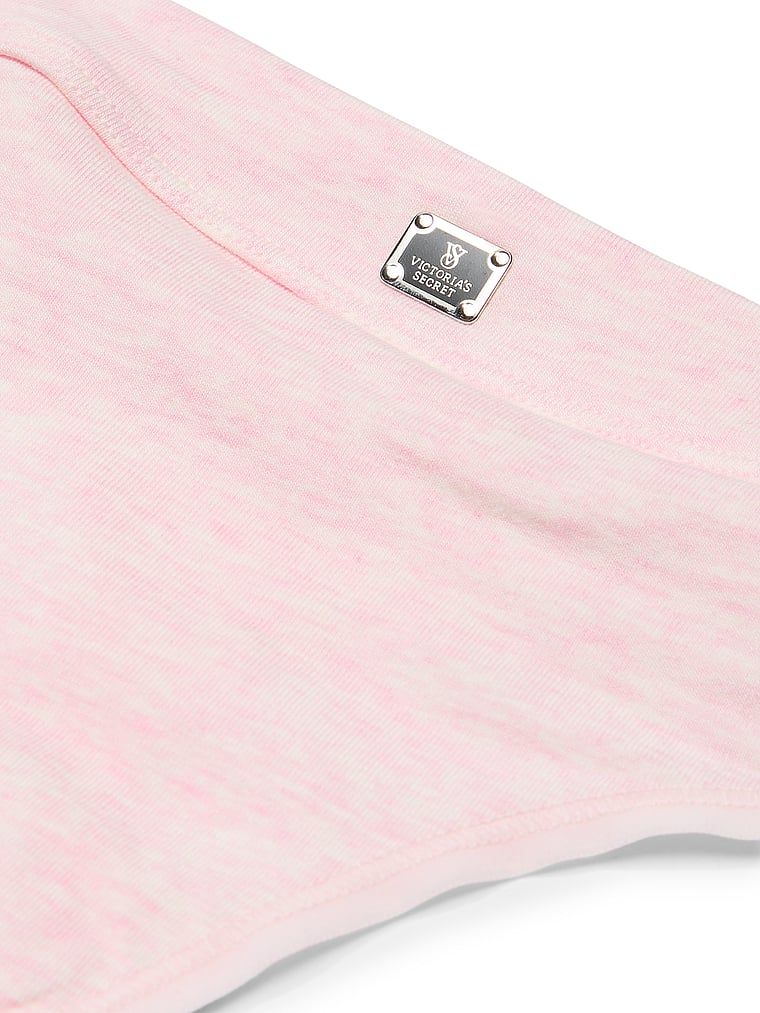 Stringi bawełniane z logo w talii Hardware. Produkt ma kolor różowy i pochodzi z kolekcji Cotton. 