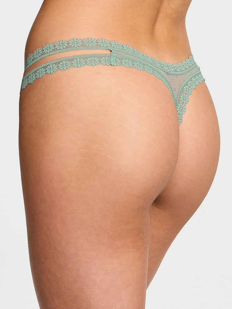 Stringi koronkowe Daisy. Produkt ma kolor zielony i pochodzi z kolekcji Lacie. 