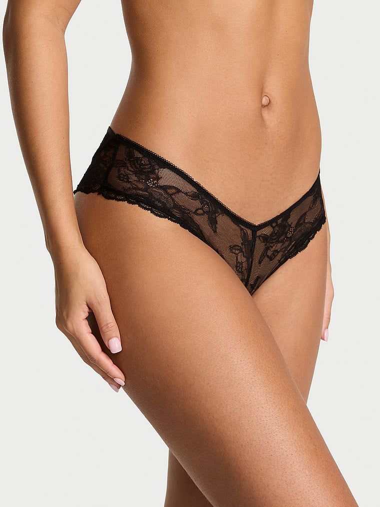 Majtki z otwartm tyłem Strappy Hardware Cheeky. Produkt ma kolor czarny i pochodzi z kolekcji Very Sexy. 