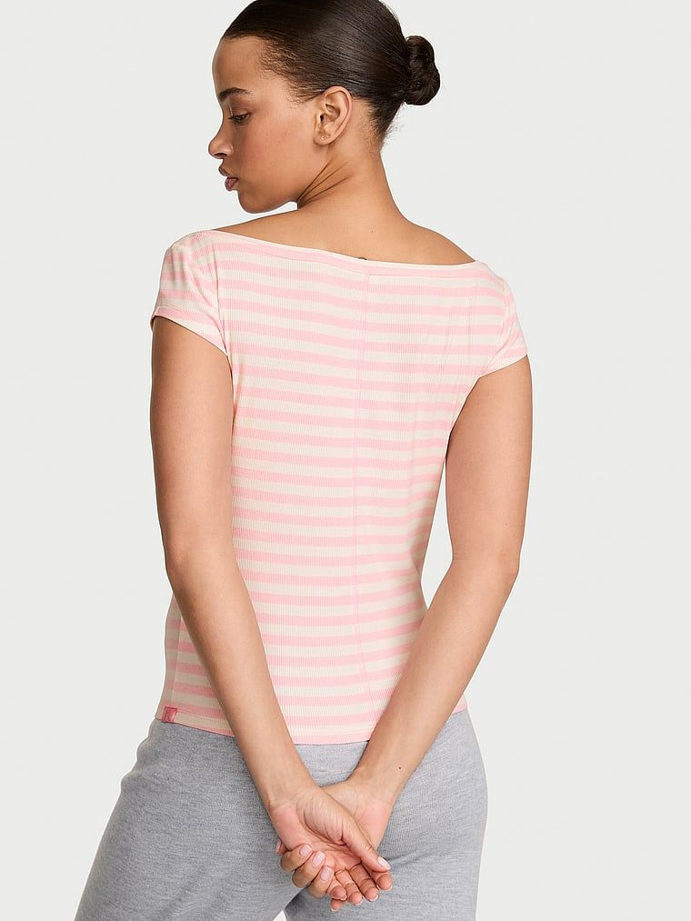 T-shirt z modalu z dekoltem łódka VS Iconic Rib Boatneck. Produkt jest wzorzysty i pochodzi z kolekcji Angel Essentials. 