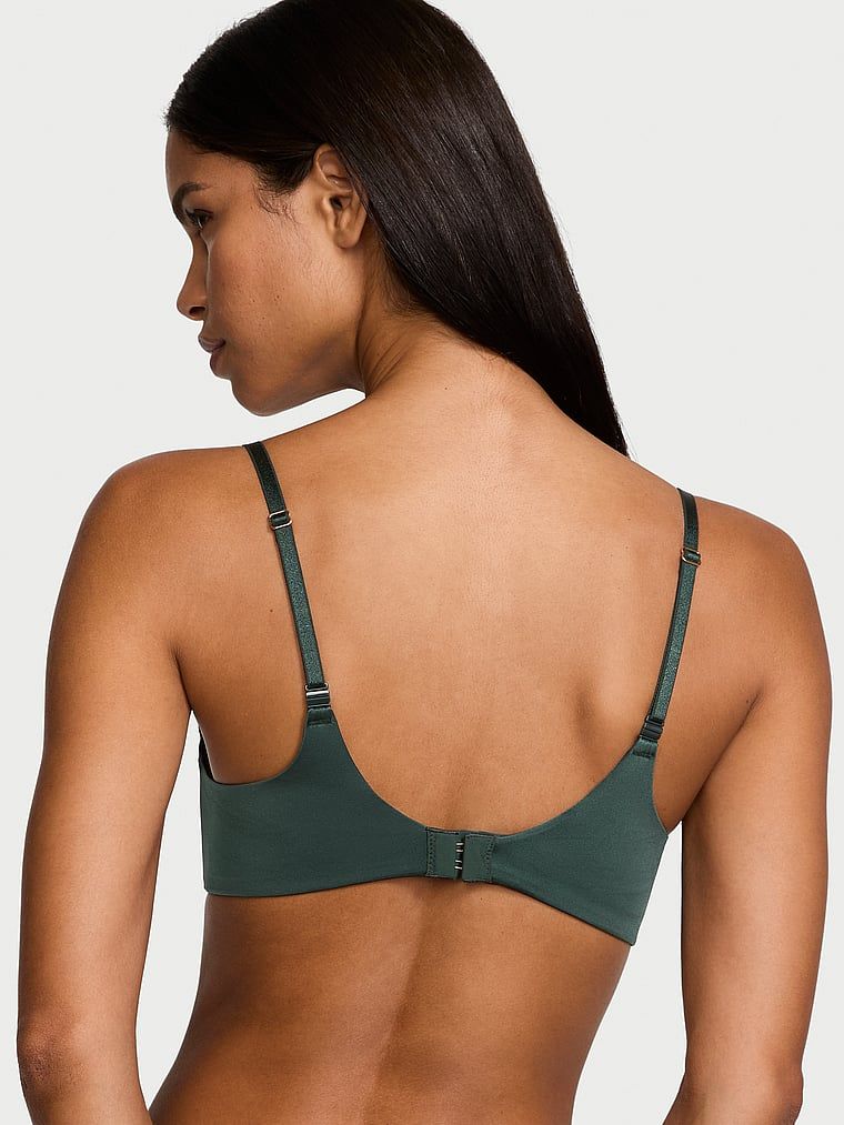 Modelka prezentuje biustonosz push-up bez fiszbin So Obsessed. Produkt ma kolor zielony i pochodzi z kolekcji Very Sexy.
