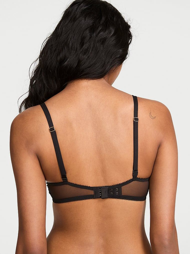 Biustonosz push-up ze wstawkami z koronki Low-Cut. Produkt ma kolor czarny i pochodzi z kolekcji Very Sexy. 