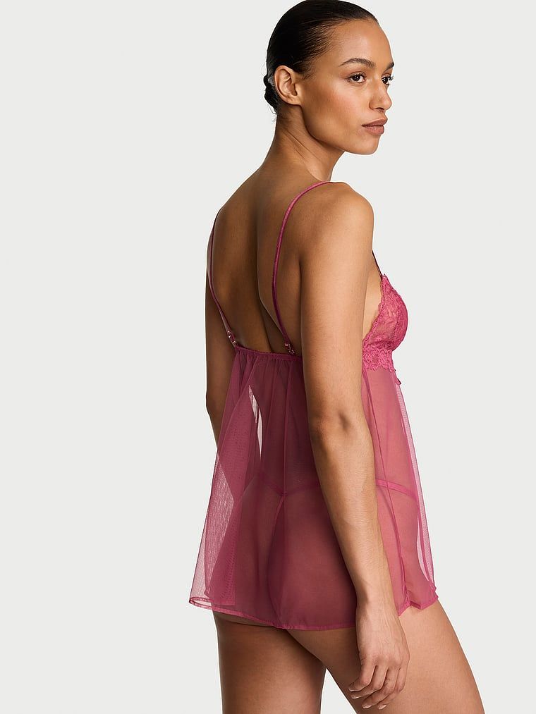 Halka i stringi Sheer Rose Babydoll. Produkt ma kolor fioletowy i pochodzi z kolekcji Very Sexy. 