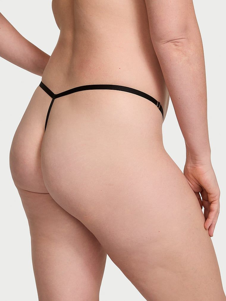 Stringi z siateczki z regulowanymi paskami Flirty Mesh. Produkt ma kolor czarny i pochodzi z kolekcji Very Sexy. 