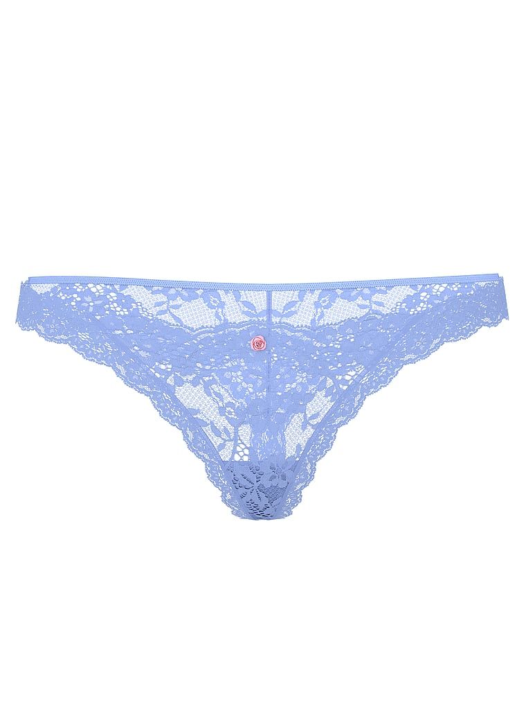 Stringi koronkowe Lace. Produkt ma kolor purpurowy i pochodzi z kolekcji Dream Angels. 