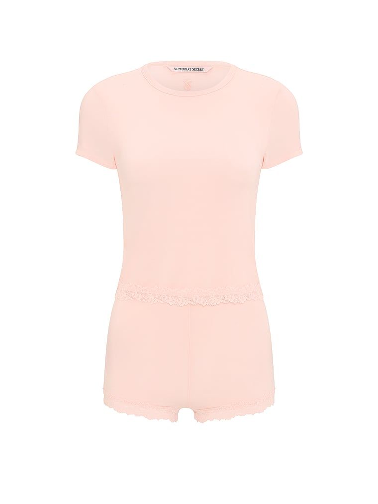 Zestaw do spania z modalu - t-shirt i szorty SoSoft. Produkt ma kolor różowy i pochodzi z kolekcji Victoria's Secret. 