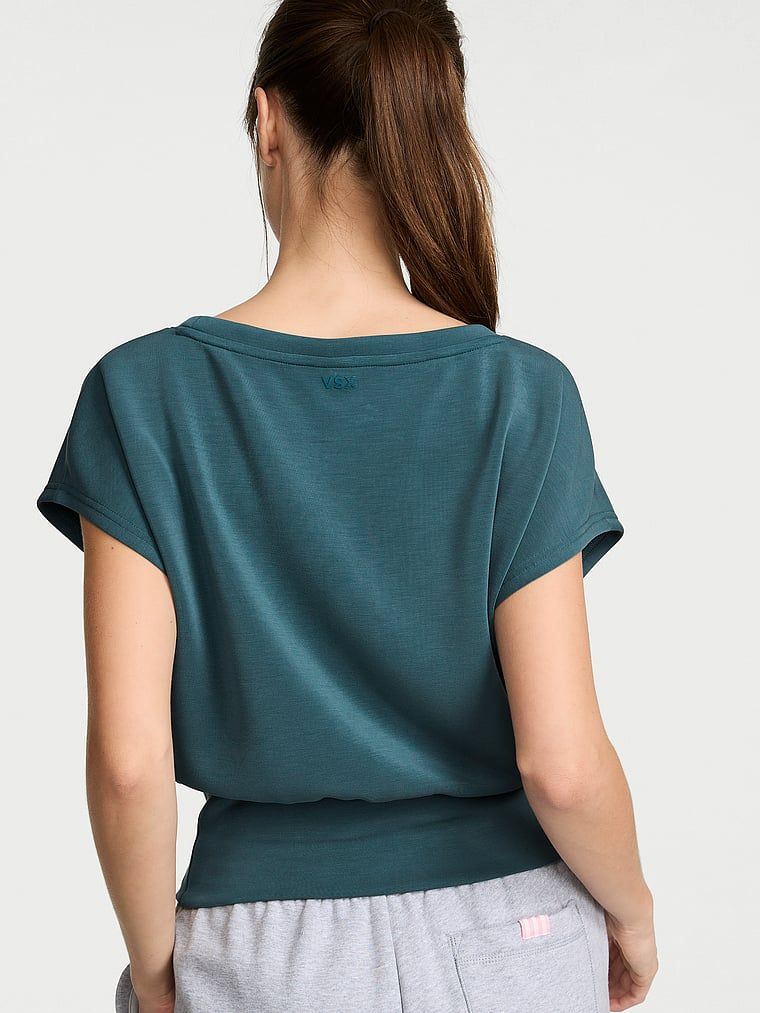 Bluzka z krótkimi rękawami Featherweight Knit. Produkt ma kolor niebieski i pochodzi z kolekcji VSX. 