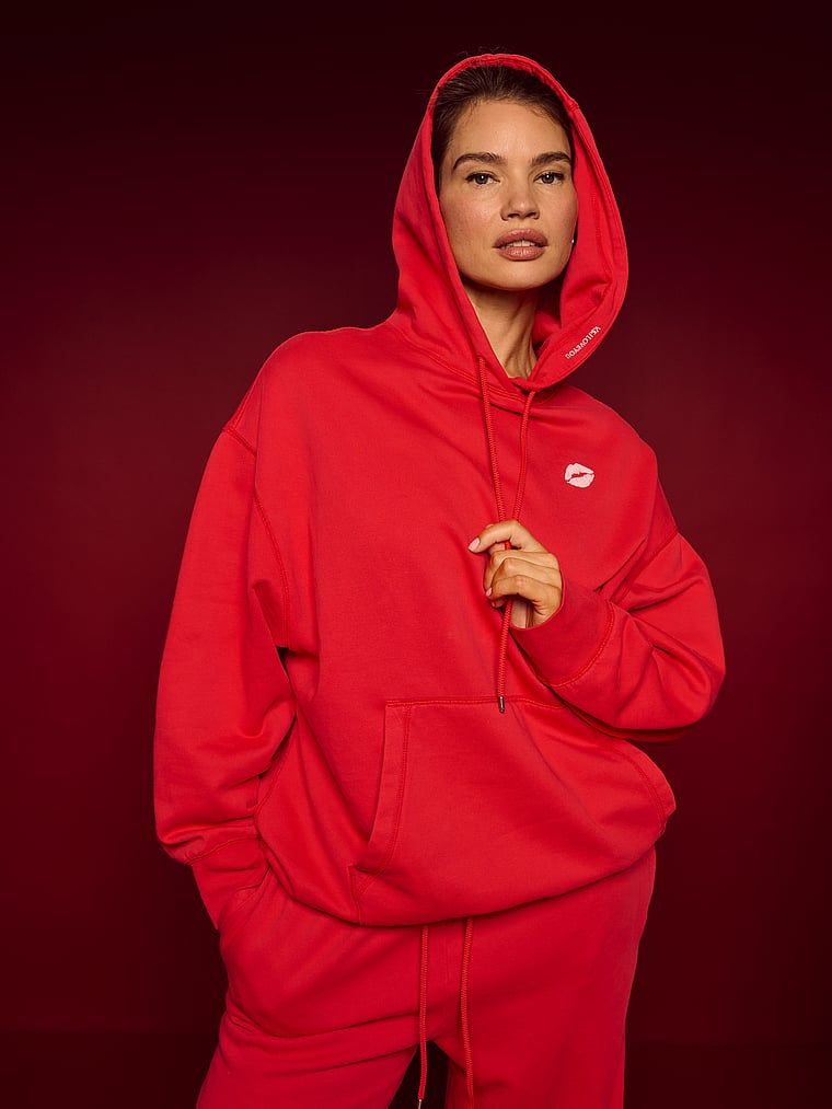Bluza z kapturem Iconic Fleece. Produkt ma kolor czerwony i pochodzi z kolekcji Angel Essentials. 