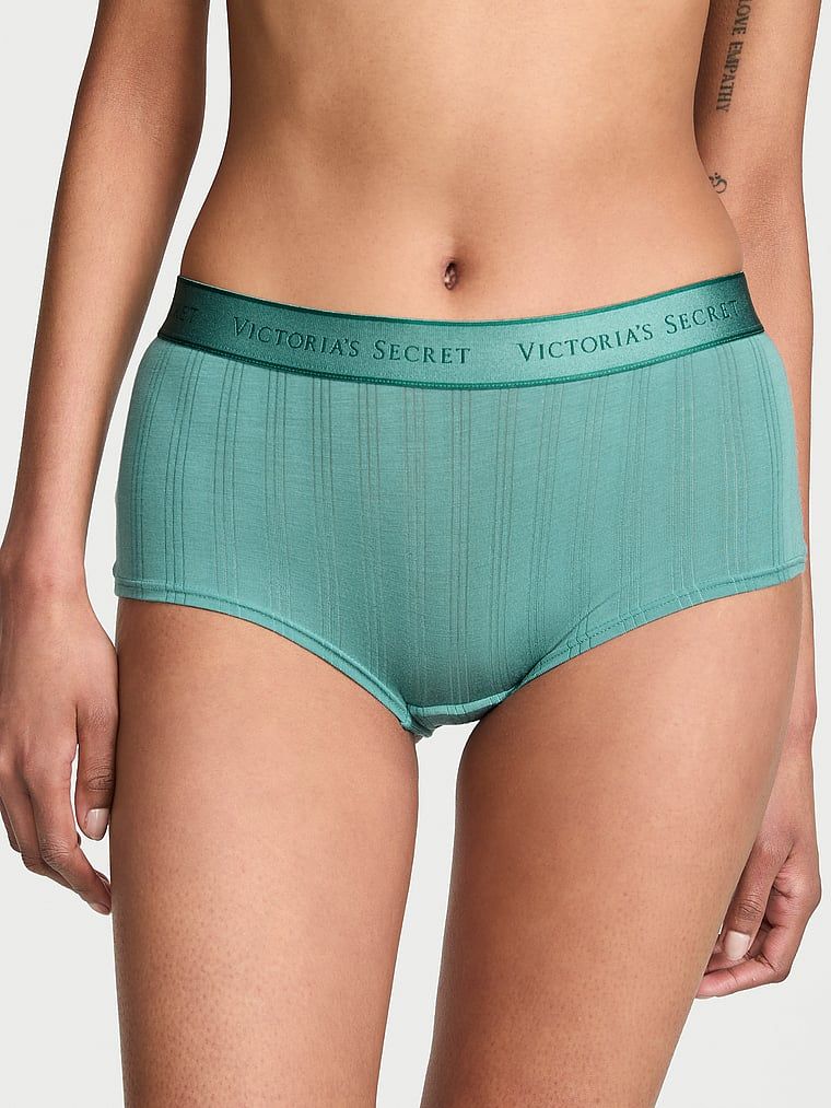 Majtki szorty z modalu Ultra-Fine Logo Boyshort. Produkt ma kolor niebieski i pochodzi z kolekcji Cotton. 