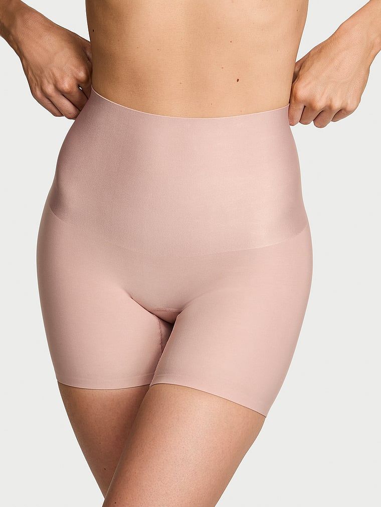 Body by Victoria Szorty modelujące z wysokim stanem Smoothing Shimmer