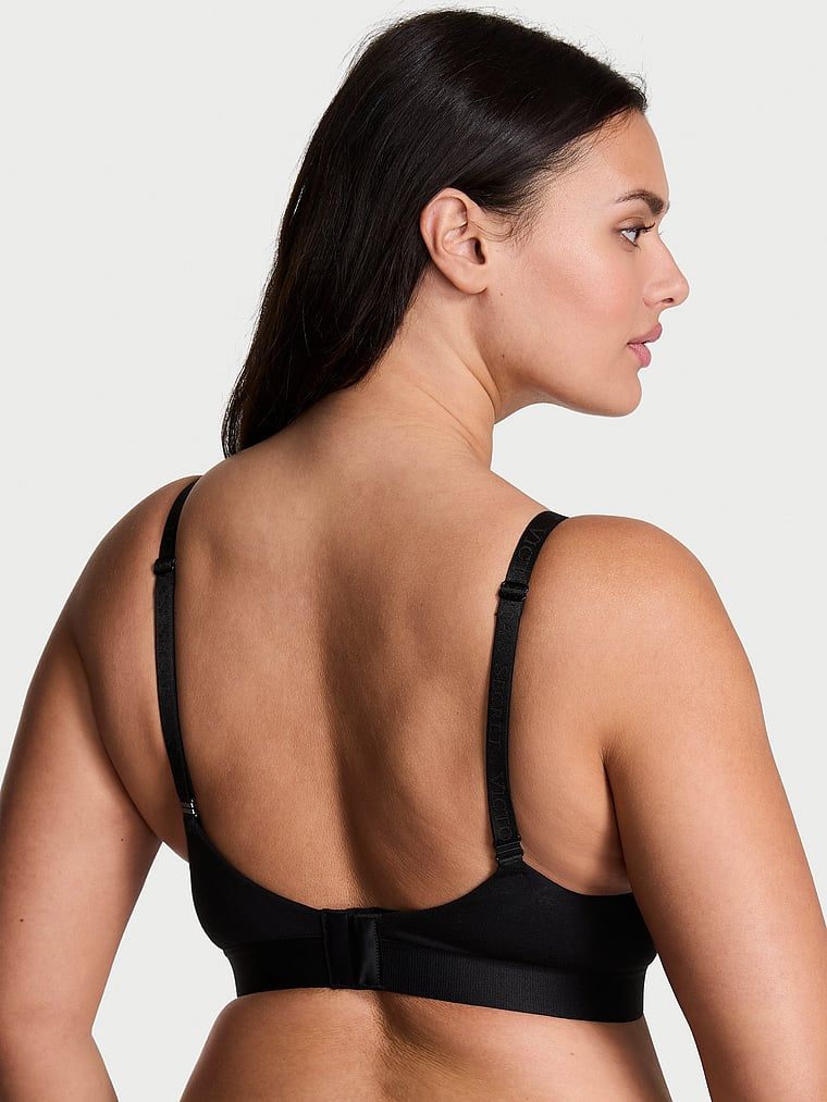 Biustonosz push-up bawełniany Perfect Shape Shine Patch. Produkt ma kolor czarny i pochodzi z kolekcji T-shirt. 