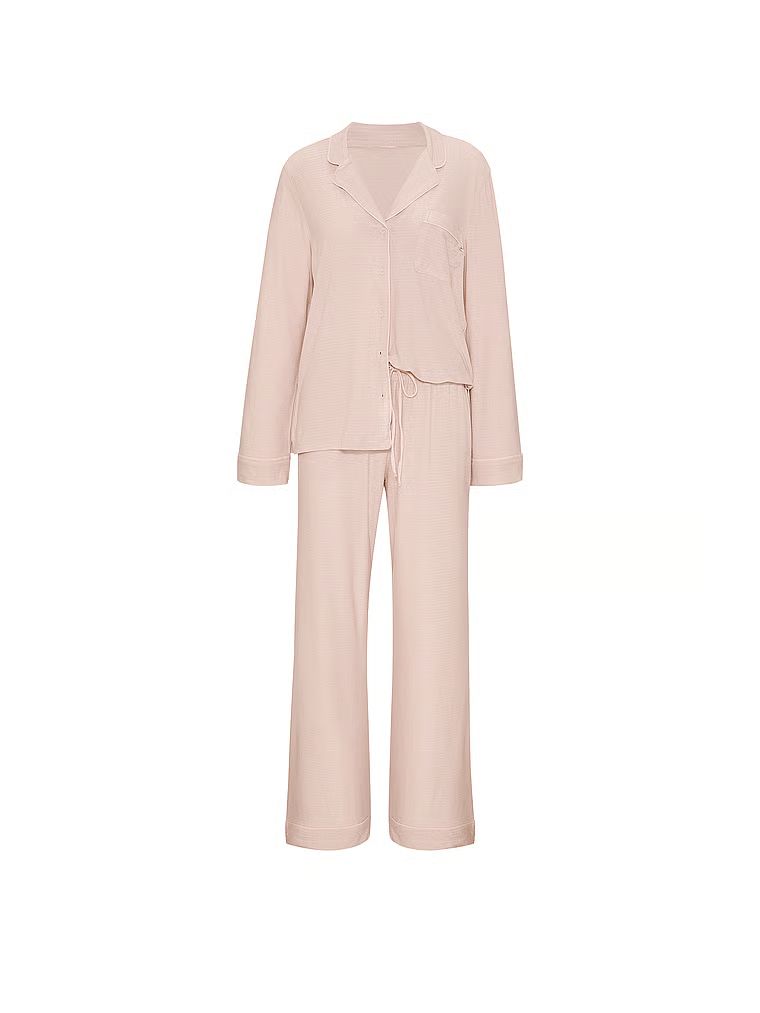 Długa piżama z modalu SoSoft. Produkt ma kolor złoty i pochodzi z kolekcji Victoria's Secret. 