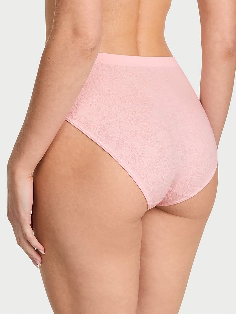 Majtki figi z wysoko wyciętymi nogawkami Seamless. Produkt ma kolor kwiatowy i pochodzi z kolekcji Seamless. 
