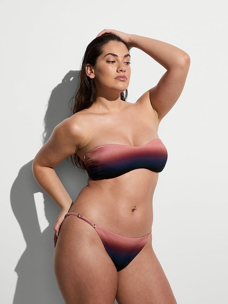 Dół od bikini Archives Sunset Ombre. Produkt jest wzorzysty i pochodzi z kolekcji Victoria's Secret Swim. 