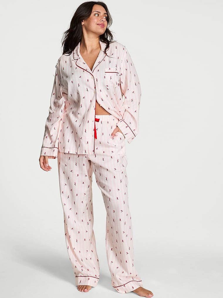 Flanelowa piżama z długimi spodniami. Produkt jest wzorzysty i pochodzi z kolekcji Victoria's Secret. 