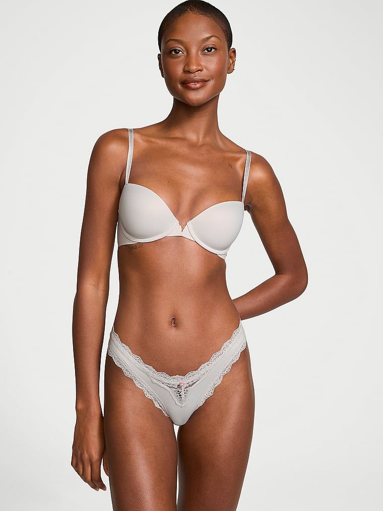 Majtki brazyliany z koronką Lace Trim Brazilian. Produkt ma kolor szary i pochodzi z kolekcji Dream Angels. 
