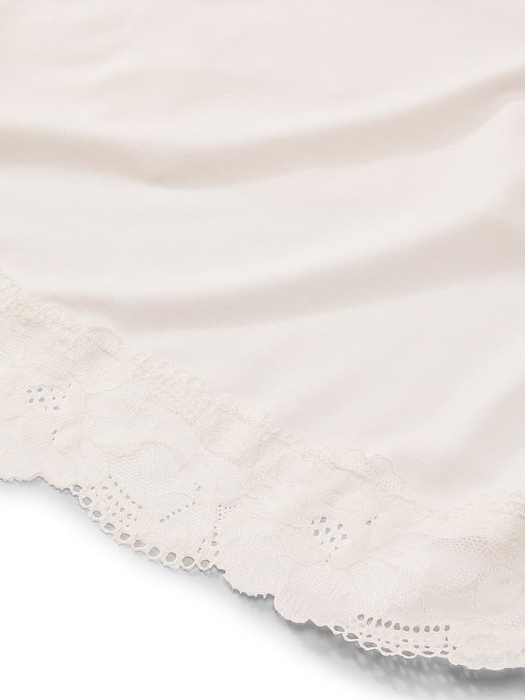 Koszulka nocna z modalu SoSoft. Produkt ma kolor biały i pochodzi z kolekcji Victoria's Secret. 