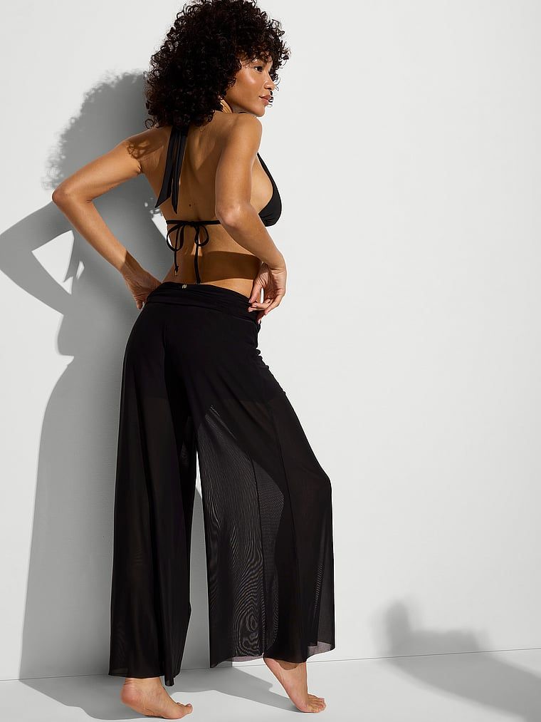 Spodnie na plażę Beachwear. Produkt ma kolor czarny i pochodzi z kolekcji Victoria's Secret Swim. 