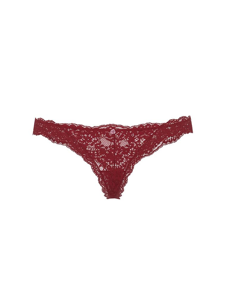 Stringi koronkowe Lace. Produkt ma kolor czerwony i pochodzi z kolekcji Dream Angels. 