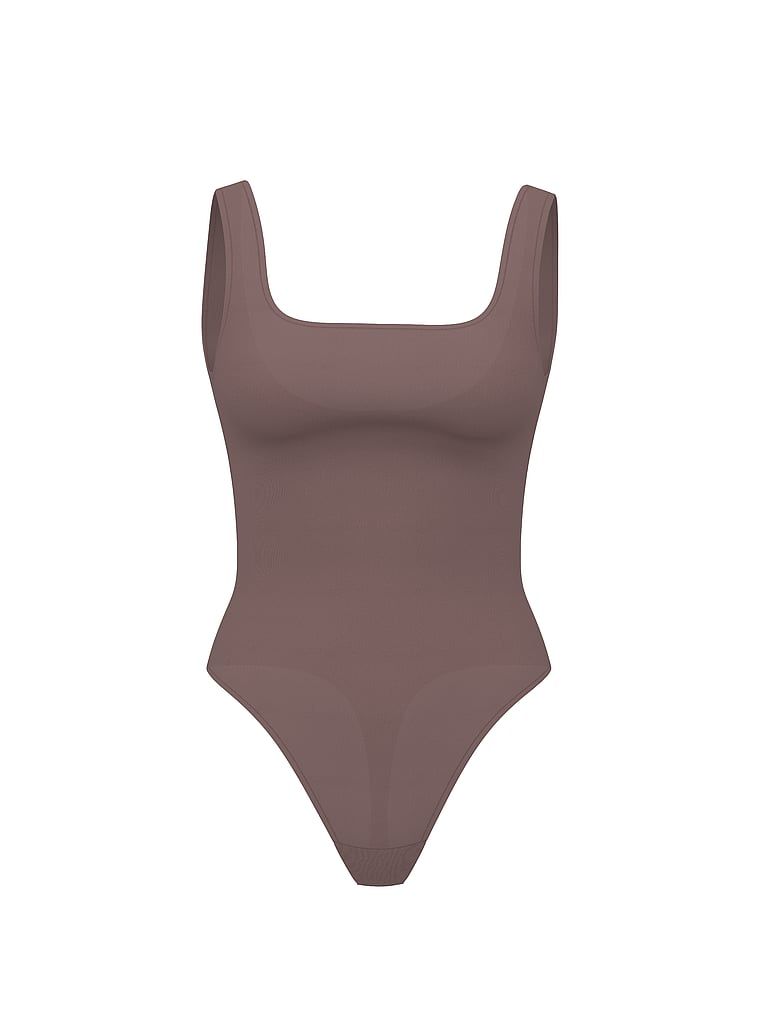 Body z kwadratowym dekoltem Luxe Contour. Produkt ma kolor szary i pochodzi z kolekcji Victoria's Secret. 