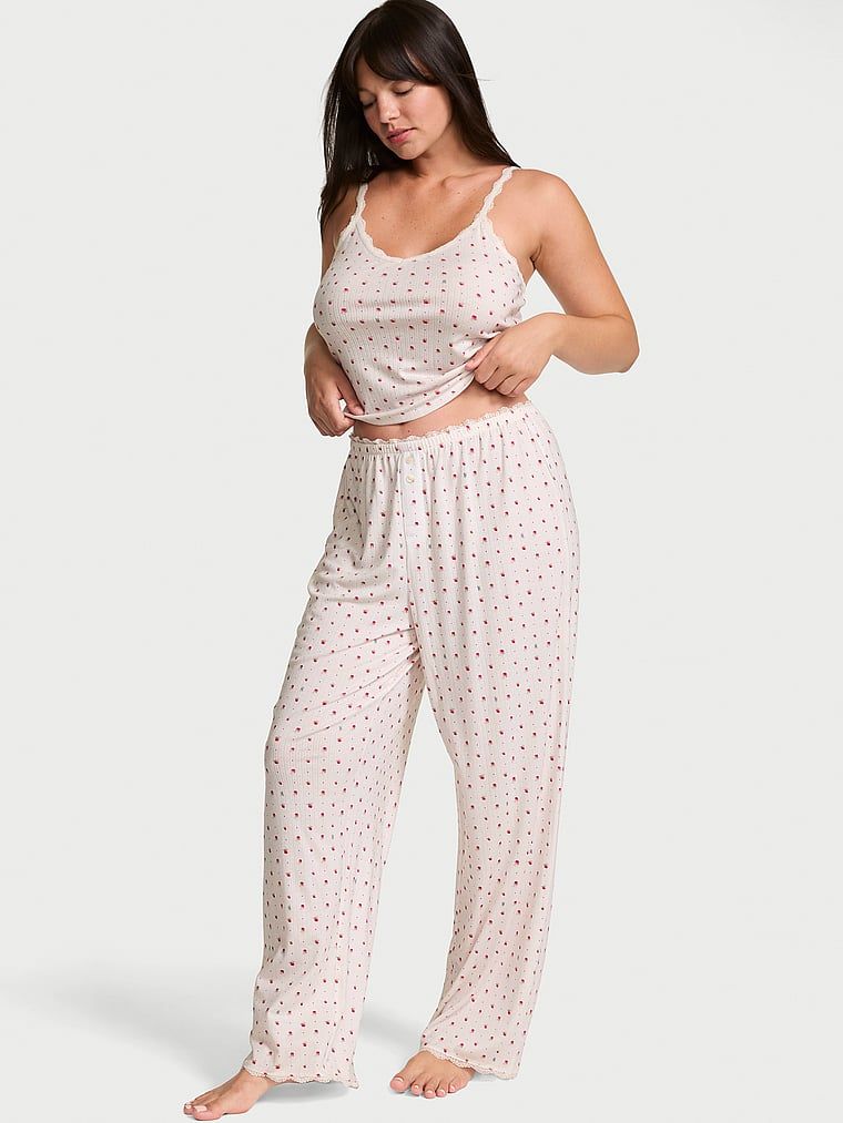 Zestaw do spania - top na ramiączkach i długie spodnie Pointelle. Produkt ma kolor kwiatowe i pochodzi z kolekcji Victoria's Secret. 