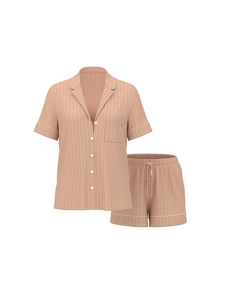 Piżama z modalu z szortami SoSoft Ultra-Fine. Produkt ma kolor różowy i pochodzi z kolekcji Victoria's Secret. 