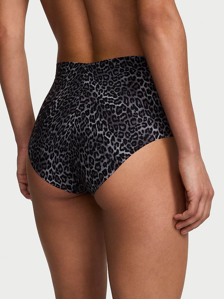 Majtki bezszwowe figi z wysokim stanem No-Show. Produkt ma wzór z motywem zwierzęcym i pochodzi z kolekcji No-Show. 