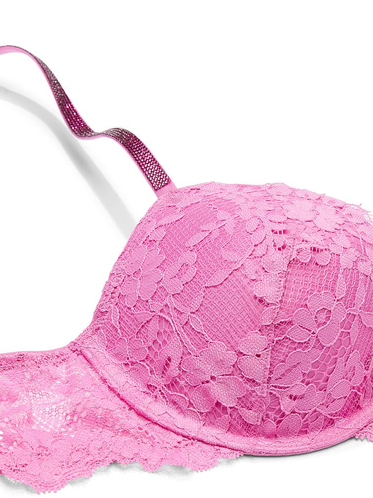 Na zdjęciu widoczny jest detal, zbliżenie na biustonosz lekko usztywniany koronkowy z błyszczącymi ramiączkami Twinkle Strap Demi.