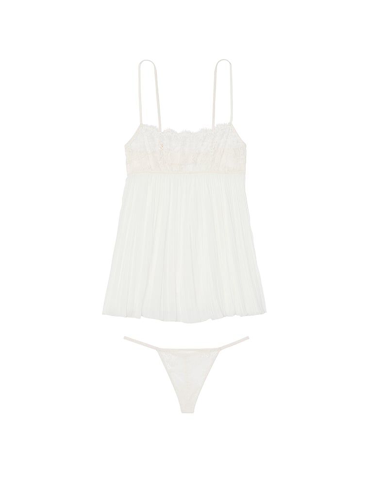 Halka i stringi Dream Lace Pleated Babydoll. Produkt ma kolor biały i pochodzi z kolekcji Dream Angels. 