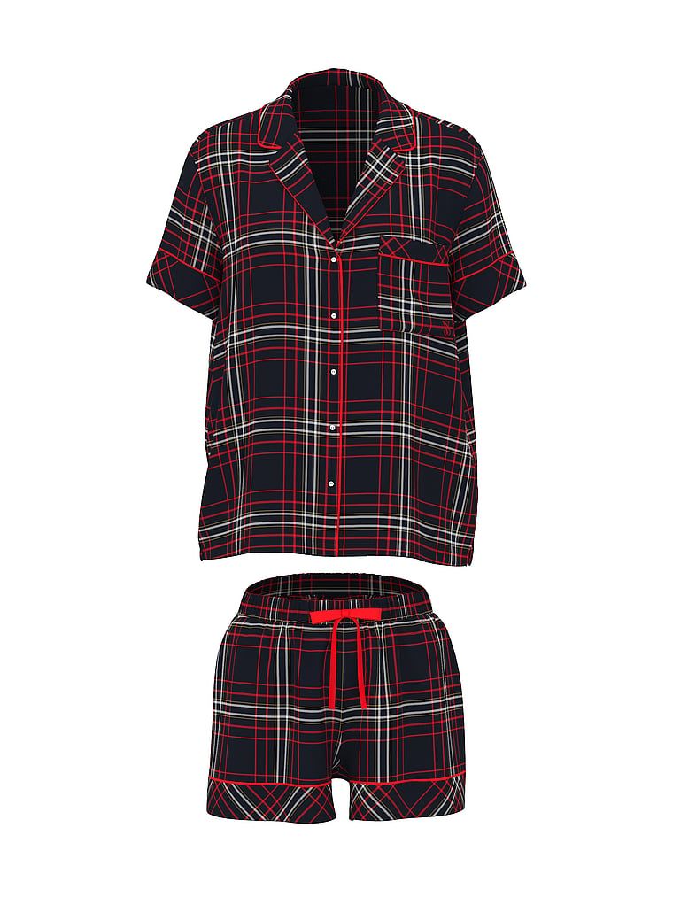 Flanelowa piżama z szortami. Produkt jest wzorzysty i pochodzi z kolekcji Victoria's Secret. 