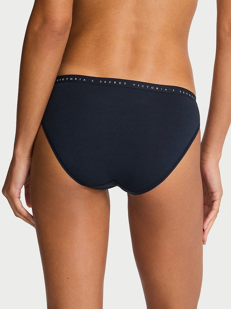Majtki bawełniane Bikini. Produkt ma kolor niebieski i pochodzi z kolekcji Victoria's Secret. 