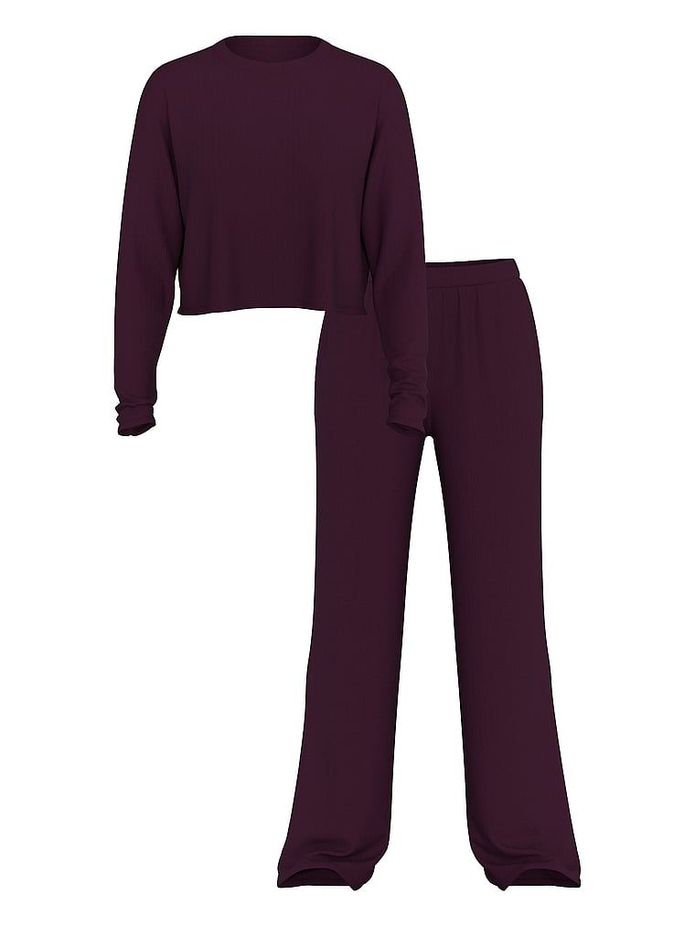 Zestaw z modalu - sweter i spodnie Lounge. Produkt ma kolor purpurowy i pochodzi z kolekcji Victoria's Secret. 