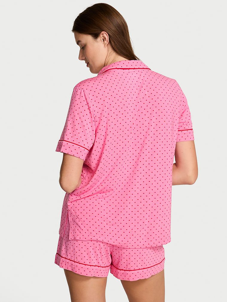 Piżama z modalu z szortami. Produkt jest wzorzysty i pochodzi z kolekcji Victoria's Secret. 