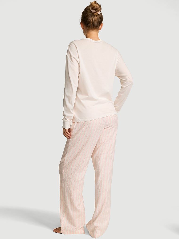 Piżama flanelowa długa Tee-Jama. Produkt ma kolor biały i pochodzi z kolekcji Victoria's Secret. 