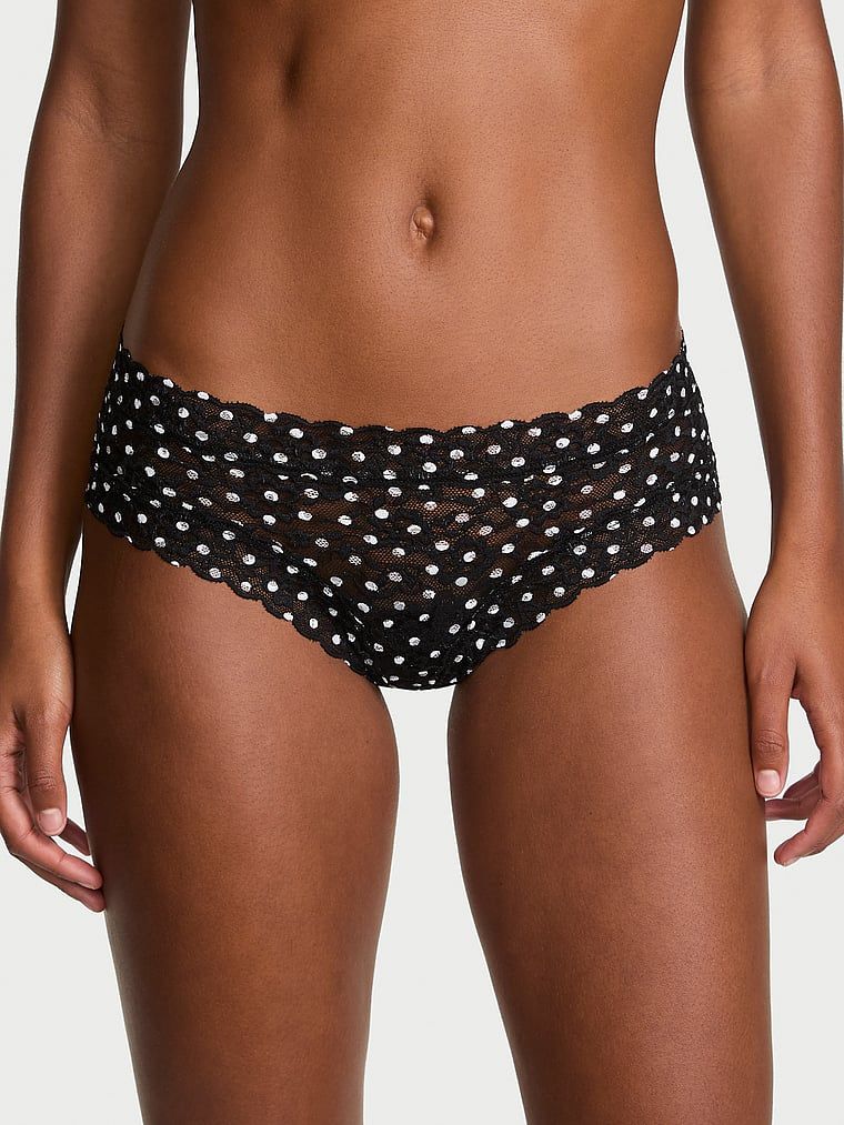 Majtki z koronką Lace Cheeky. Produkt jest wzorzysty i pochodzi z kolekcji Lacie. 