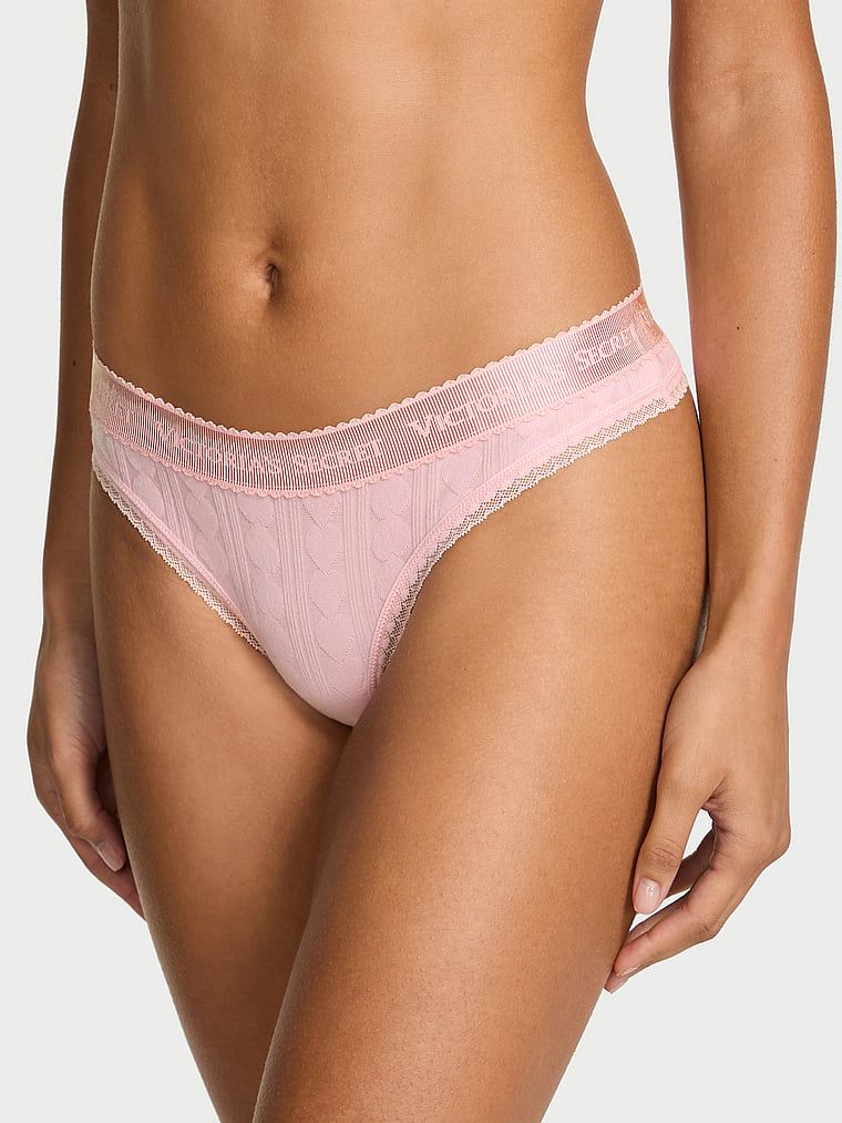 Stringi bawełniane z serduszkami i logo Heart Pointelle. Produkt ma kolor różowy i pochodzi z kolekcji Cotton. 