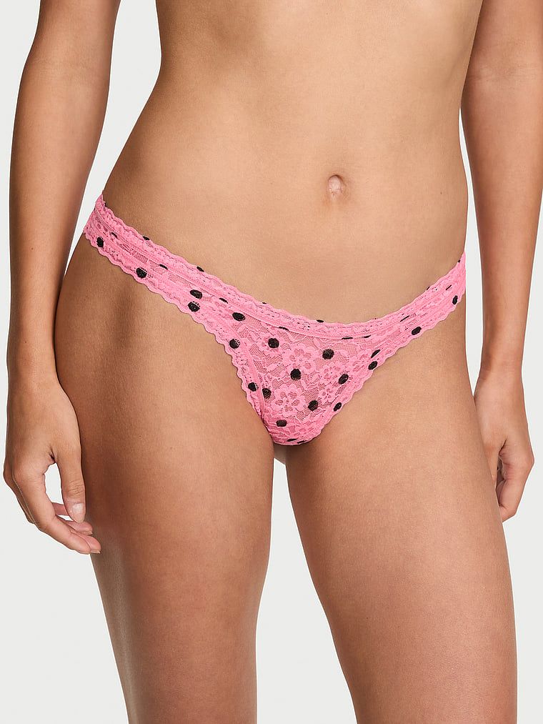Stringi koronkowe Ultra-Mini Scoop. Produkt ma kolor druk i pochodzi z kolekcji Lacie. 