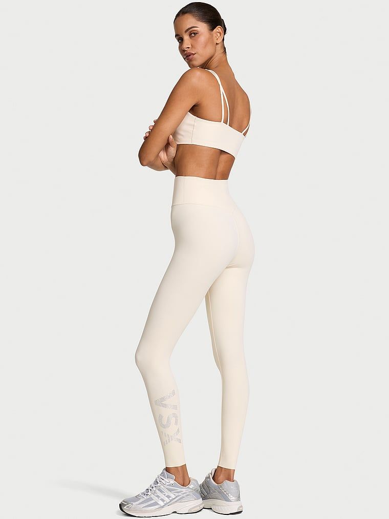 Legginsy VSX Elevate Diamante Flex. Produkt ma kolor biały i pochodzi z kolekcji VSX. 