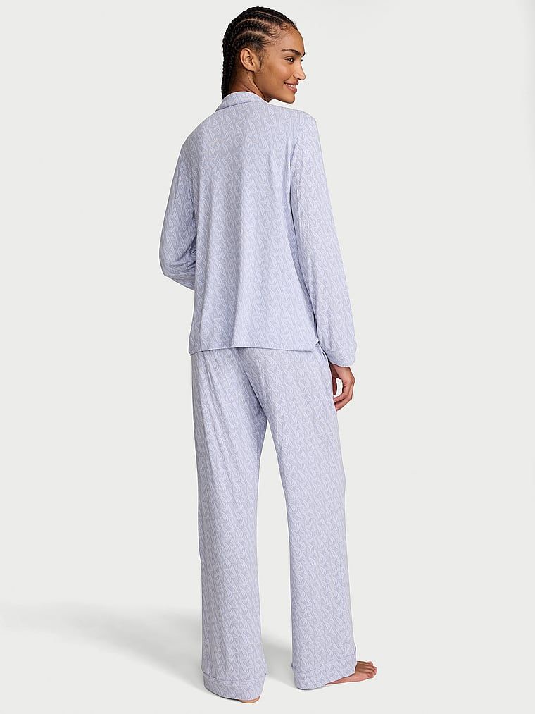 Piżama z modalu SoSoft. Produkt jest wzorzysty i pochodzi z kolekcji Victoria's Secret. 