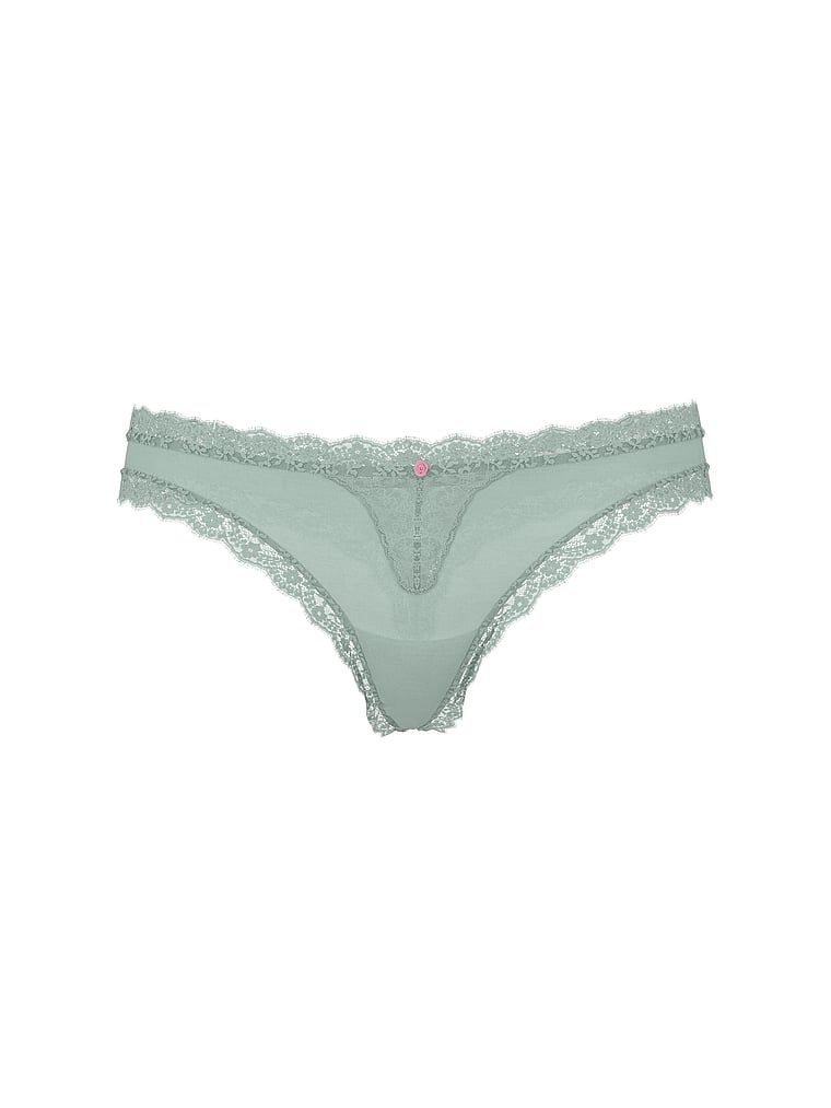 Stringi z koronką Lace Trim. Produkt ma kolor niebieski i pochodzi z kolekcji Dream Angels. 