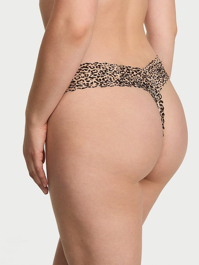 Stringi koronkowe Lace. Produkt ma kolor wzorzysty i pochodzi z kolekcji Lacie. 
