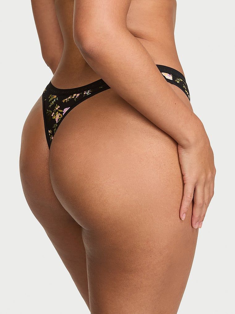 Stringi bawełniane High-Leg Scoop. Produkt ma kolor kwiatowy i pochodzi z kolekcji Victoria's Secret. 