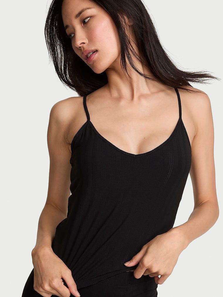 Top z modalu do spania SoSoft Ultra-Fine. Produkt ma kolor czarny i pochodzi z kolekcji Victoria's Secret. 