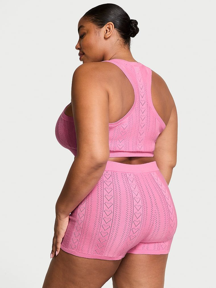 Szorty z dziurkowanego materiału Luxe Heart Pointelle. Produkt ma kolor różowy i pochodzi z kolekcji Victoria's Secret. 