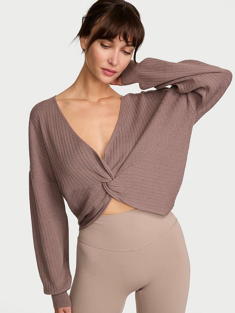 Sweter z wiązaniem z przodu Twist Rib. Produkt ma kolor szary i pochodzi z kolekcji VSX. 