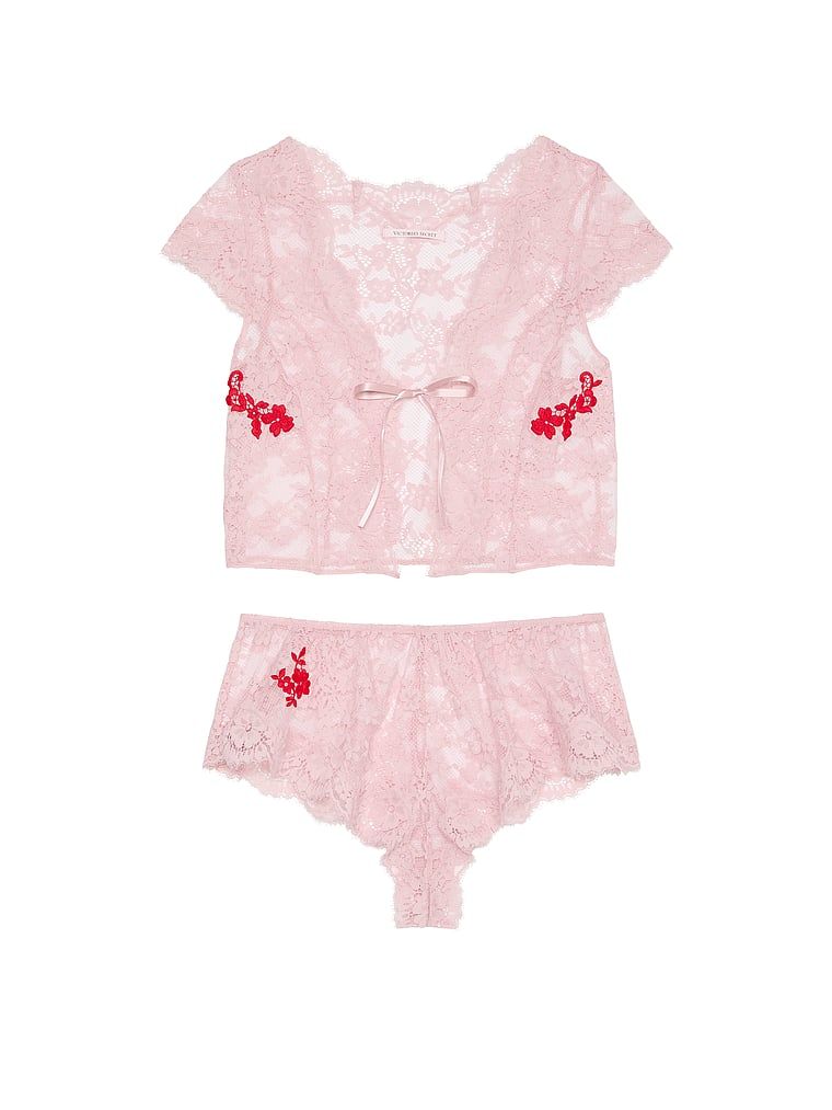 Zestaw z koronki - top i szorty Dare to Dream. Produkt ma kolor różowy i pochodzi z kolekcji Victoria's Secret. 