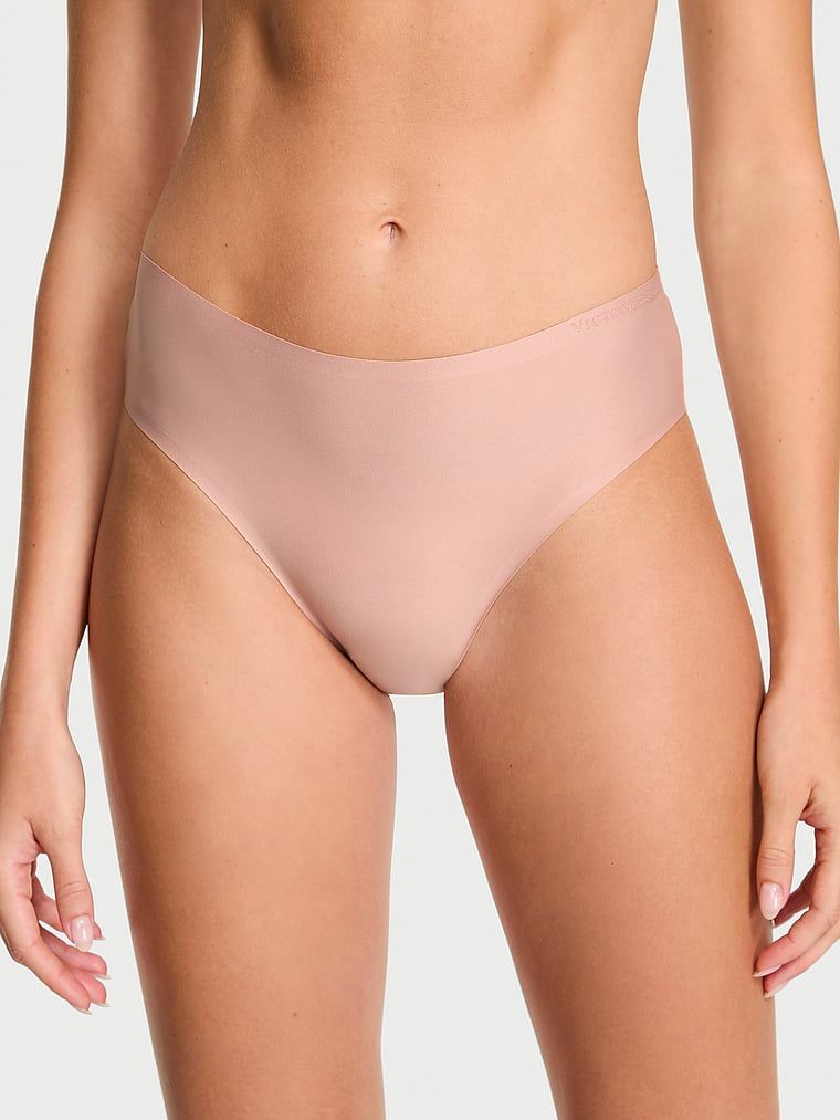 Majtki z mikrofibry Flex Bikini. Produkt ma kolor beżowy i pochodzi z kolekcji Body by Victoria. 