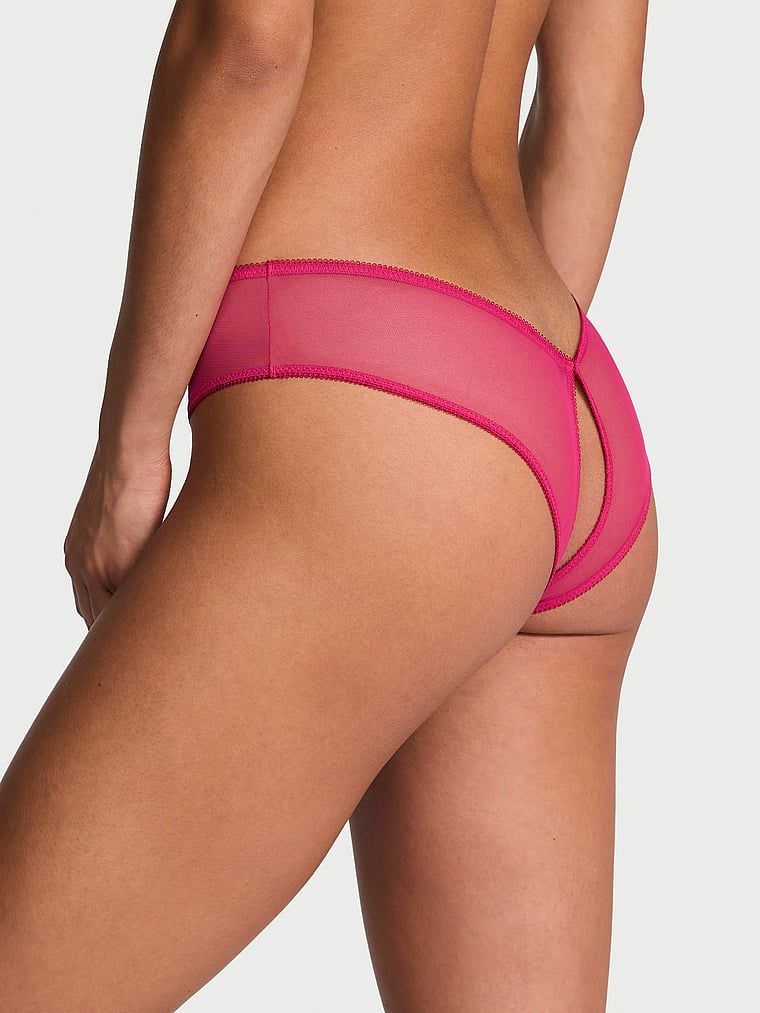 Majtki z siateczki bez kroku. Produkt jest wzorzysty i pochodzi z kolekcji Very Sexy. 